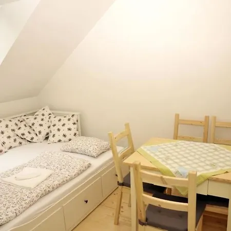 Veverčí Dvůr