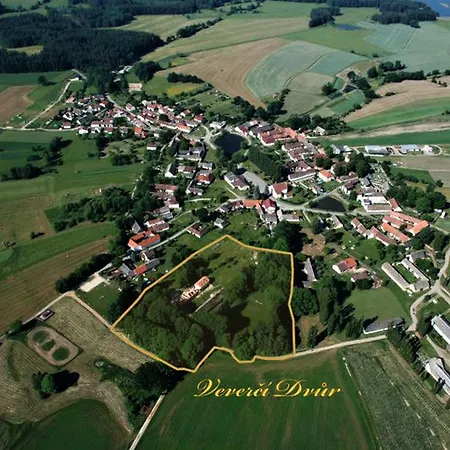 Veverčí Dvůr * Rosec